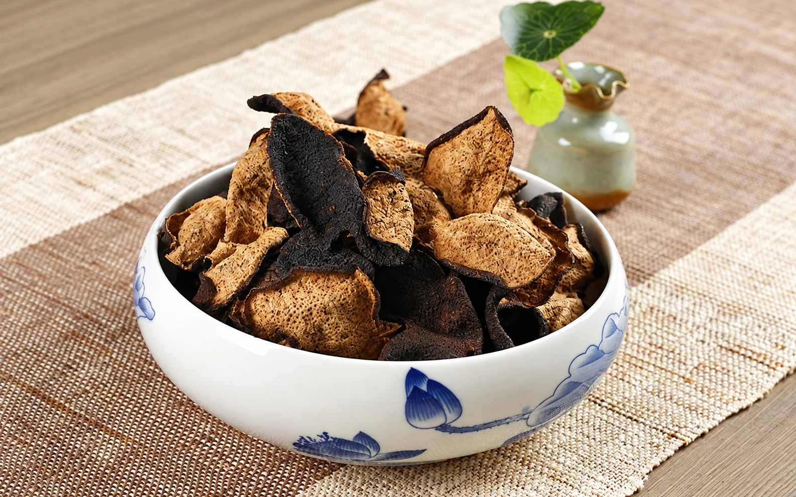 Dried peel pieces in a blue-and-white bowl
