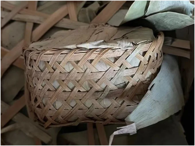 Close-up of leaf lining inside an Ancha bamboo basket