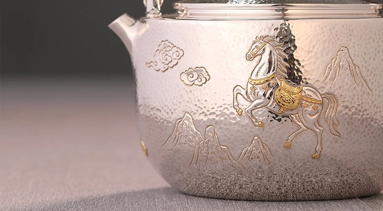 祥驹献瑞手工9999纯银提梁烧水壶|1000毫升 — 马纹刻画
