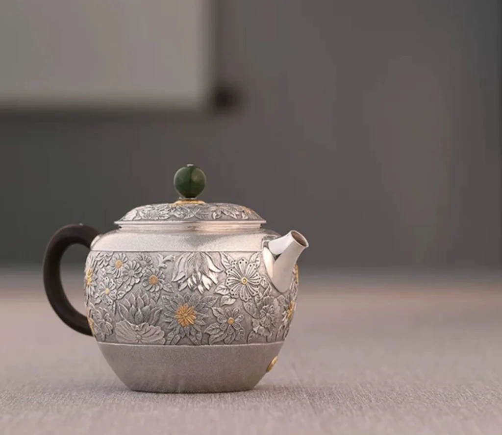 Millefleurs Handmade 9999 Silver Teapot — 200mL — Reverse view