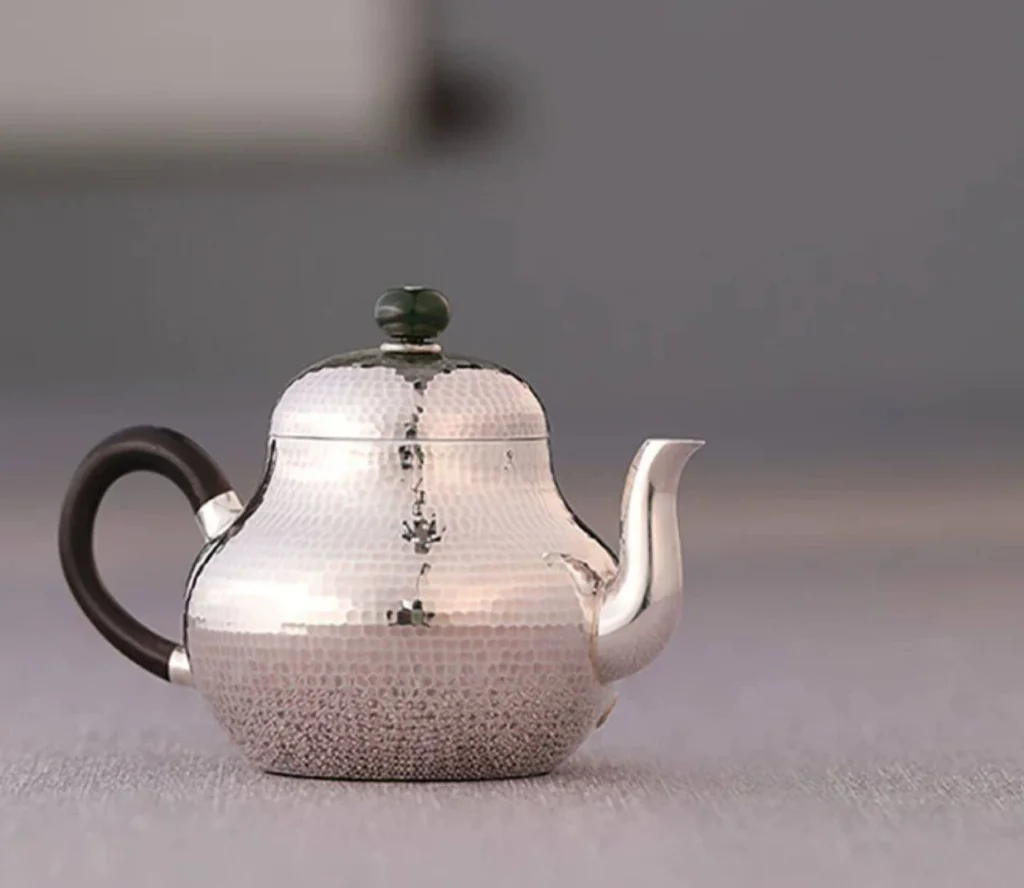 Si Ting Handmade 9999 Silver Teapot — 150mL — Reverse view