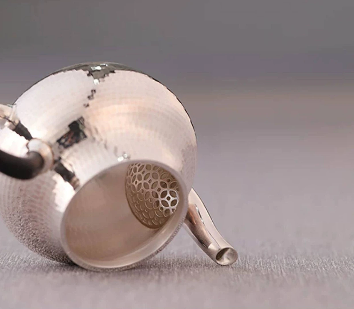 Si Ting Handmade 9999 Silver Teapot — 150mL — Interior detail