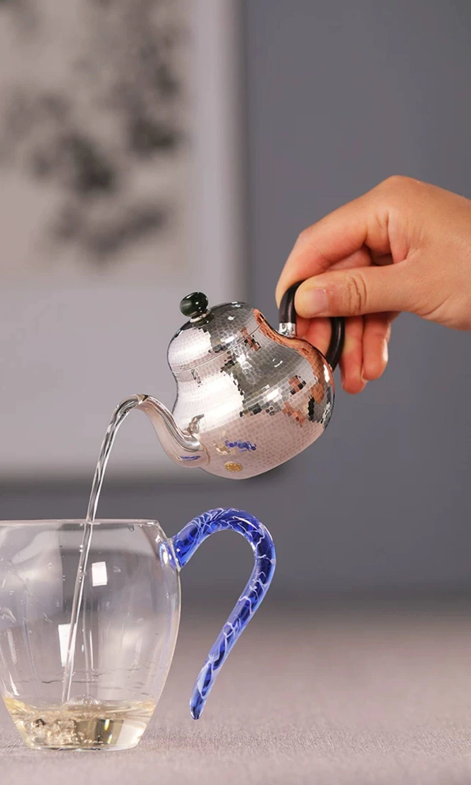 Si Ting Handmade 9999 Silver Teapot — 150mL — Pouring demonstration