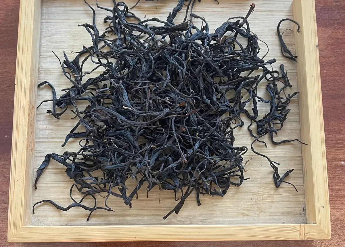 原始对照中标示为手制的茶样；照片作示例，不构成鉴定依据。