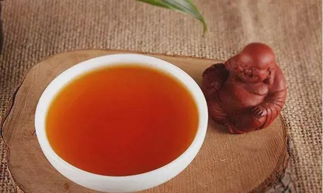 Amber black tea liquor