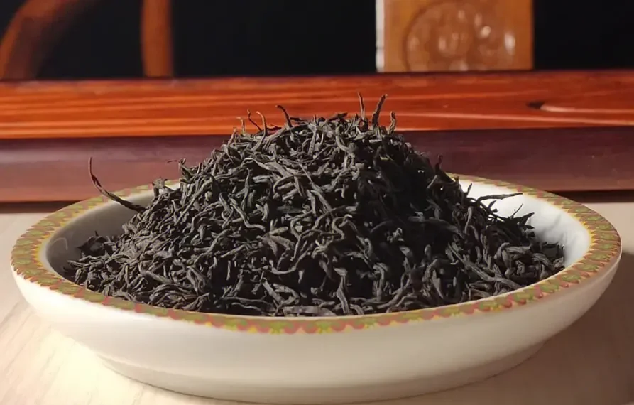 Black tea dry leaves