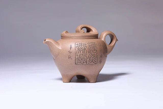 彼は曲げられた蓋ノブ 茶壺 環状の取っ手 とシール文字パネルを装備した。